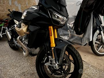 Moto Guzzi V100 Mandello S