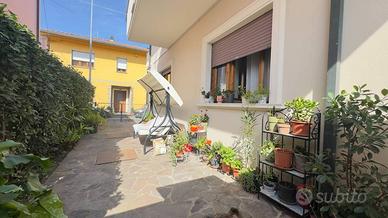 Casa indipendente di 220 m² con più di 5 locali e 