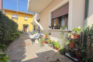 Casa indipendente di 220 m² con più di 5 locali e 