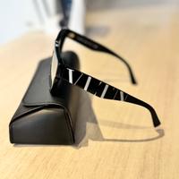 Occhiali da sole Valentino (VLTN)