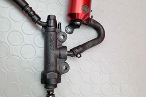 POMPA POSTERIORE HONDA CBR 1000 RR 2008 2009 CBR10