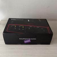 Focusrite Scarlett 2i2 Studio (4th generazione)