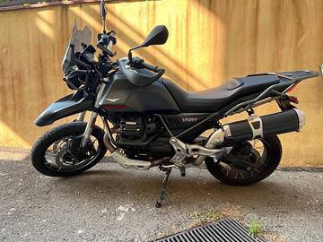 guzzi v85tt utilizzata pochissimo