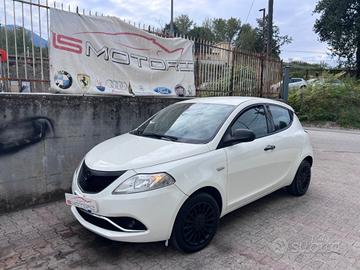 Lancia Ypsilon 1.2 69 CV 5 porte S&S Gold+Blocksha