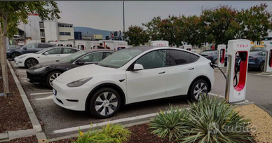 Tesla Model y RWD - Cessione Leasing Maxirata