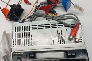 Autoradio Pioneer KEH 3600 con altoparlanti 