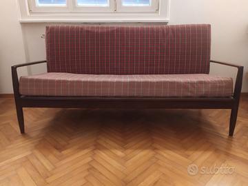 Divano in legno