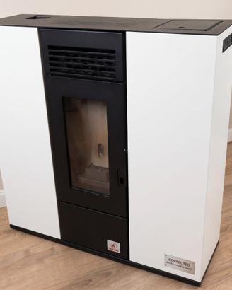 Stufa pellet marca CARINGI
