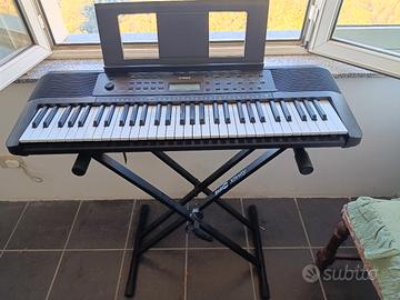 YAMAHA Tastiera portatile PSR-E273 