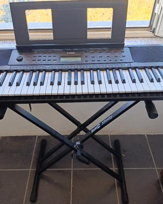 YAMAHA Tastiera portatile PSR-E273 