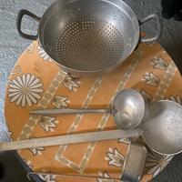 Scolapasta più mestoli vari