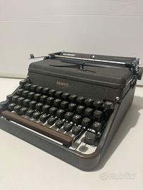 Macchina da scrivere vintage anni 40/50