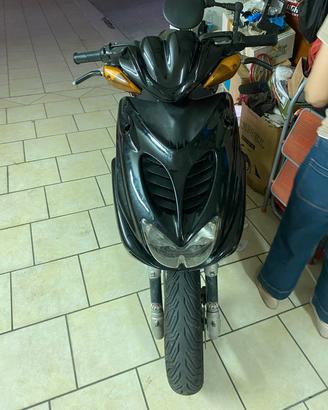 Carene yamaha aerox 