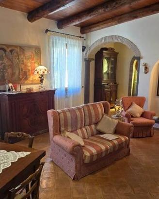 Appartamento di 110 m² con più di 5 locali a Monte