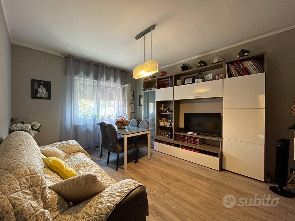 Villa di 237 m² con 3 locali a Vercelli - Altro