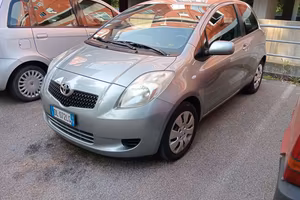 Toyota yaris 1.0