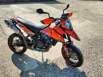 KTM 690 Supermoto SM
