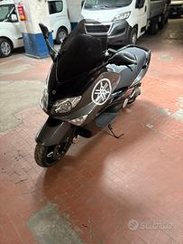 Yamaha T Max