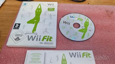 4638-Nintendo Wii Fit