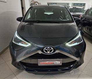 Toyota Aygo Connect 1.0 VVT-i 72 CV 5 porte x-wave