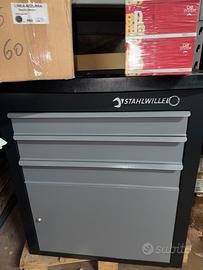 Carrello porta utensili antiribaltamento