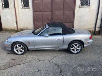 Mazda MX-5 1.6 benz cabrio vanity 12/2004 HardTop