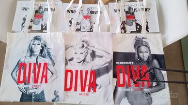 Tote bag nuove di Guess con  Gazette e segnalibro