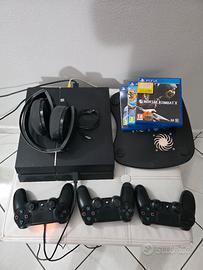 playstation 4+3 joypad+3giochi+base raffreddamento
