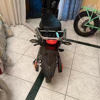 Scuter elettrico a pedalata assistita
