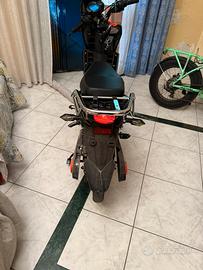 Scuter elettrico a pedalata assistita