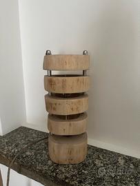 Lampada in legno