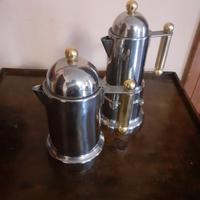 Moka  + Bricco in acciaio rifiniti in oro.