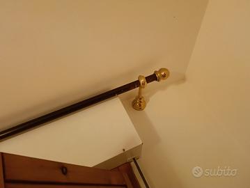 aste in legno per tende .