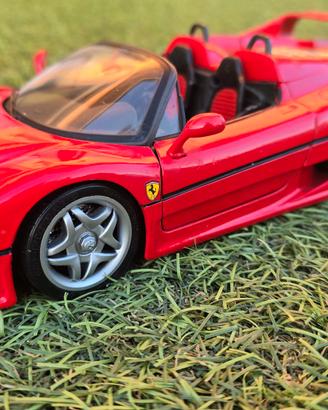 Maisto Ferrari F50 Spider scala 1/18