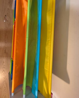 scaffale porta giochi con contenitori piccola libr