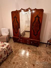 Armadio antiquariato