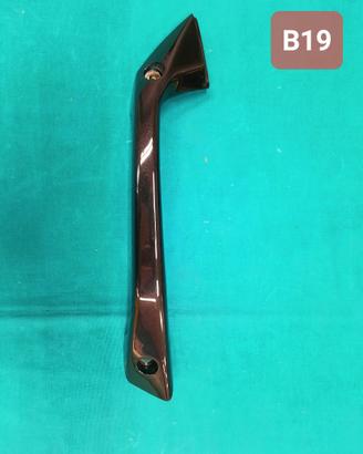 Maniglia posteriore destra aprilia
