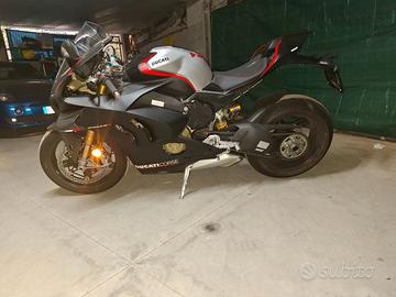 Ducati V4 SP 2021
