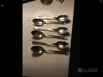 6 cucchiaini di argento (800)