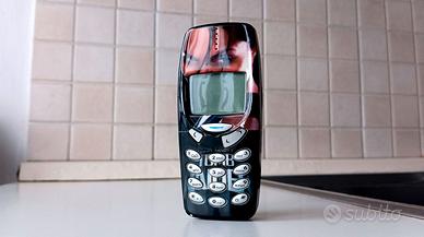 Nokia 3310 + Batteria - Cover Tomb Raider - Croft