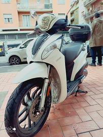 Kymco People One 125i 