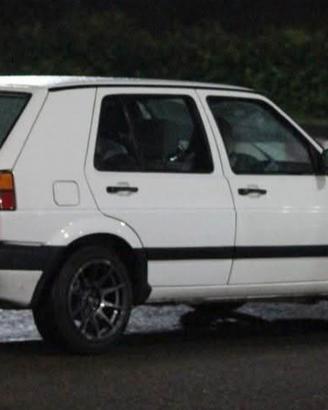 GOLF 2 SERIE RESTAURATA sca;mbio con VESPA