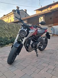 Honda CB125R