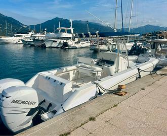 Boston Whaler Outrage 270