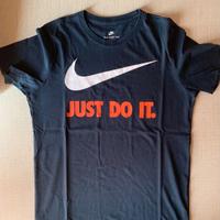 T-SHIRT Nike M
