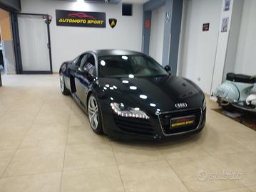 Audi R8 4.2 V8 FSI quattro R tronic