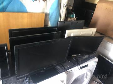 10 normali tv led 22 pollici decoder integrato