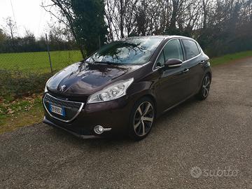 Peugeot 208 1.6vti 120cv 2012