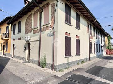 CASA INDIPENDENTE A CASARILE