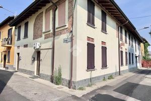 CASA INDIPENDENTE A CASARILE